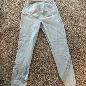 Lululemon Wunder Under High Rise Crop  23’’